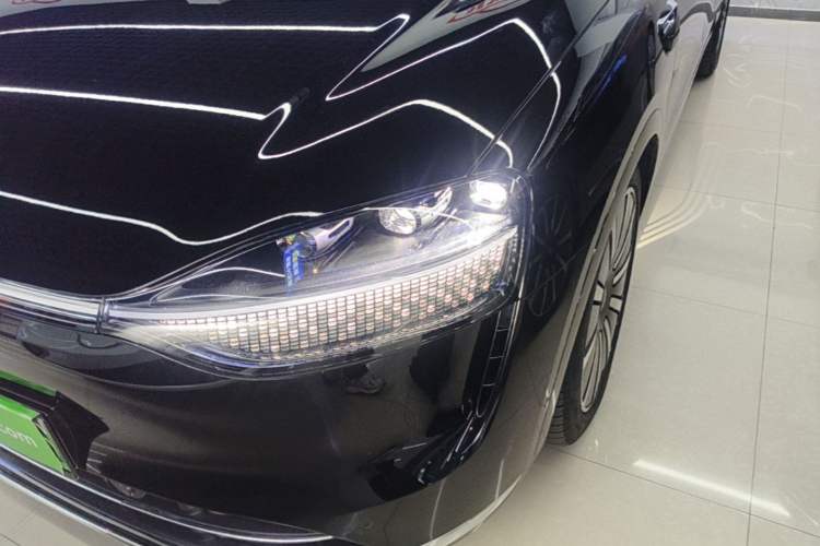 Used Hima AITO M9 2025 Extended-Range Ultra Version 52 kWh 6-Seater Left Front Headlight