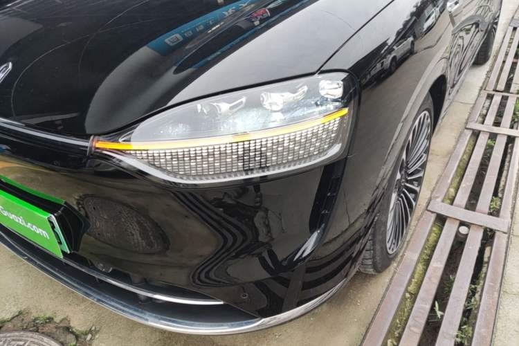 Used Hima AITO M9 2025 Extended-Range Ultra Version 52 kWh 6-Seater Left Front Headlight