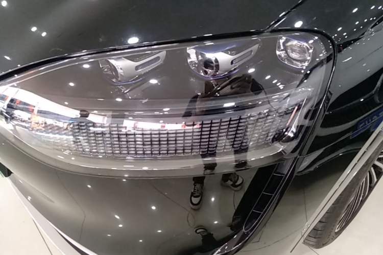 Used Hima AITO M9 2025 Extended-Range Ultra Version 52 kWh 6-Seater Left Front Headlight
