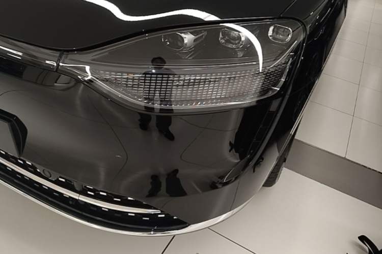 Used Hima AITO M9 2025 Extended-Range Ultra Version 52 kWh 5-Seater Edition Left Front Headlight