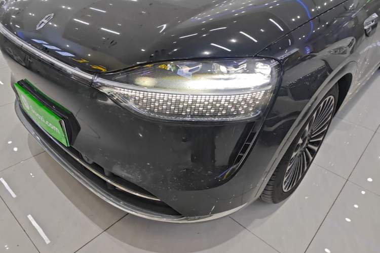Used Hima AITO M9 2025 Extended-Range Ultra Version 52 kWh 6-Seater Left Front Headlight
