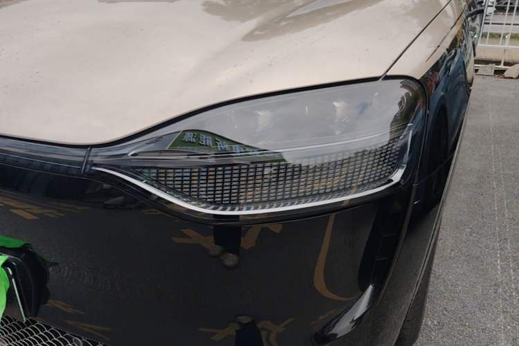 Used Hima AITO M9 2025 All-Electric Ultra Version 100 kWh 5-Seater Model Left Front Headlight