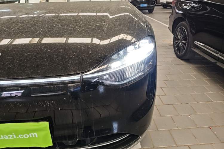 Used Hima AITO M9 2025 Extended-Range Ultra Version 52 kWh 6-Seater Left Front Headlight
