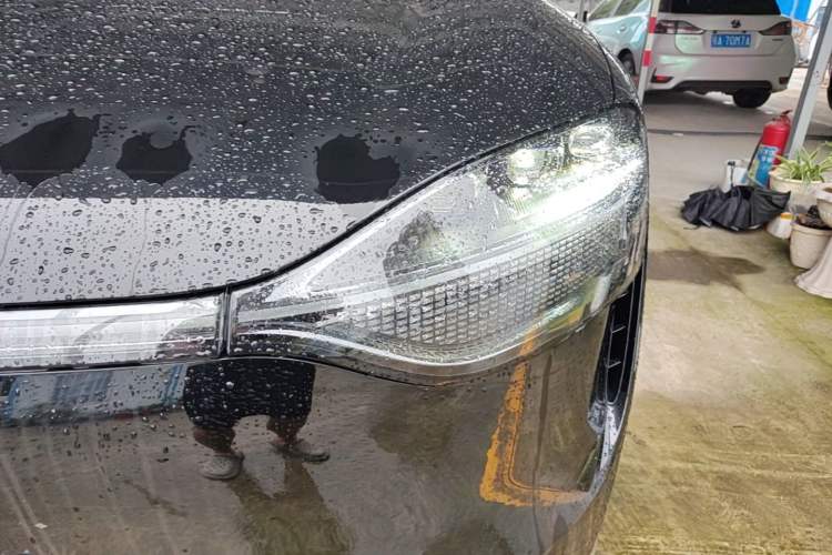 Used Hima AITO M9 2025 Extended-Range Ultra Version 52 kWh 5-Seater Edition Left Front Headlight