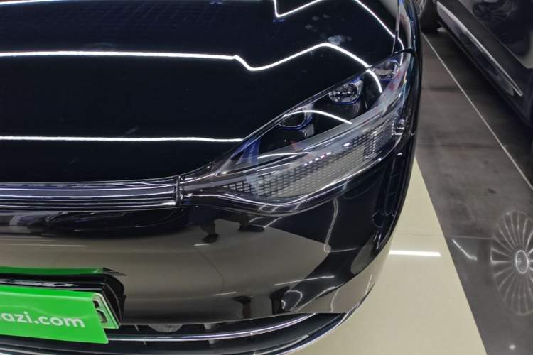 Used Hima AITO M9 2025 Extended-Range Ultra Version 52 kWh 6-Seater Left Front Headlight