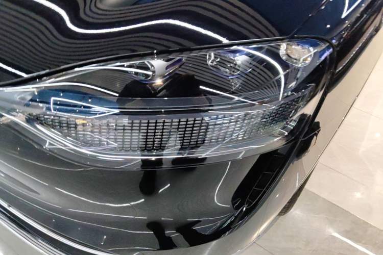 Used Hima AITO M9 2025 Extended-Range Ultra Version 52 kWh 6-Seater Left Front Headlight
