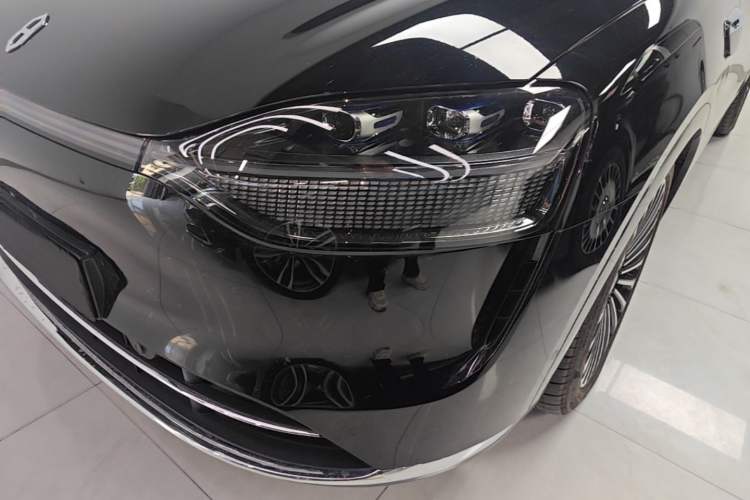 Used Hima AITO M9 2025 Extended-Range Ultra Version 52 kWh 6-Seater Left Front Headlight