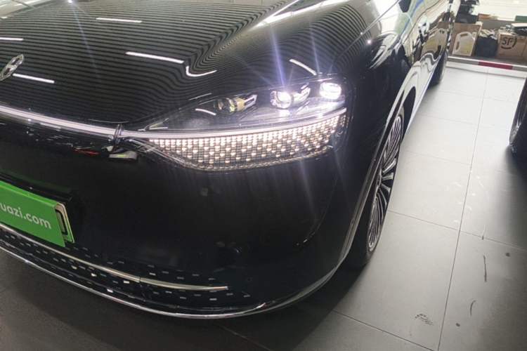Used Hima AITO M9 2025 Extended-Range Ultra Version 52 kWh 6-Seater Left Front Headlight