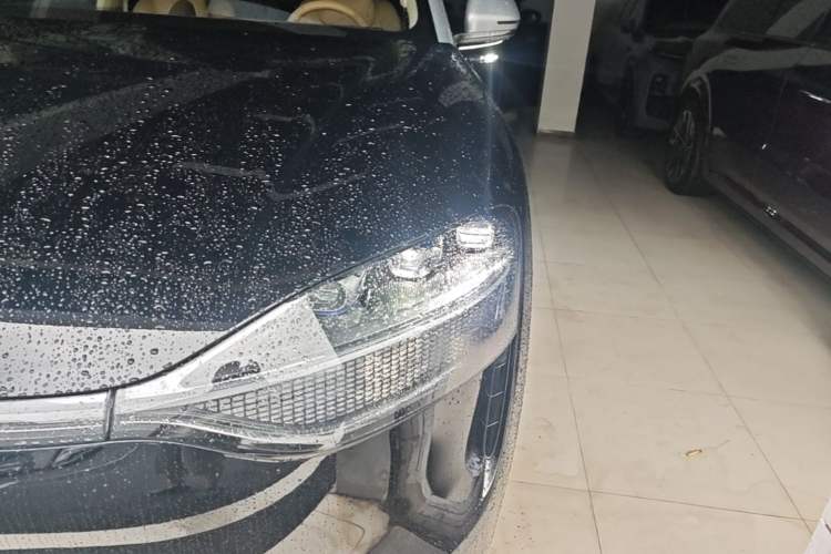 Used Hima AITO M9 2025 Extended-Range Ultra Version 52 kWh 6-Seater Left Front Headlight