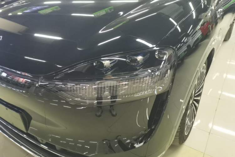 Used Hima AITO M9 2025 Extended-Range Ultra Version 52 kWh 5-Seater Edition Left Front Headlight