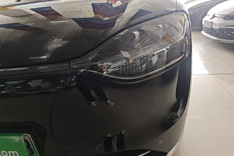 Used Hima AITO M9 2025 Extended-Range Ultra Version 52 kWh 5-Seater Edition Left Front Headlight
