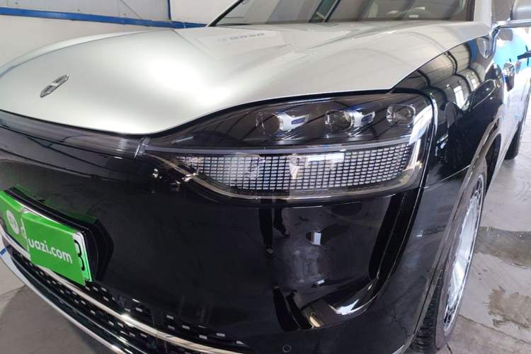 Used Hima AITO M9 2025 Extended-Range Ultra Version 52 kWh 5-Seater Edition Left Front Headlight