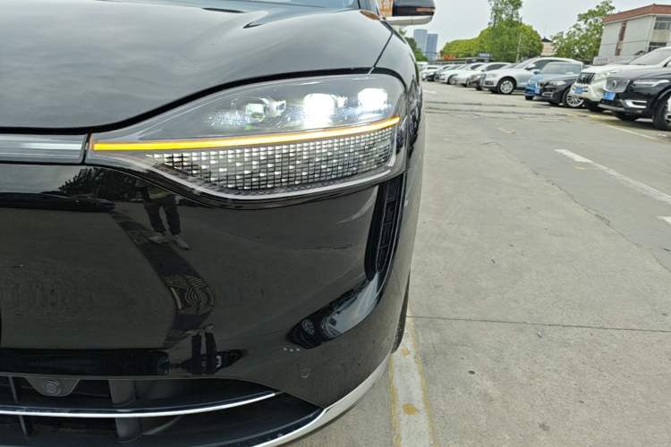 Used Hima AITO M9 2025 Extended-Range Ultra Version 52 kWh 6-Seater Left Front Headlight