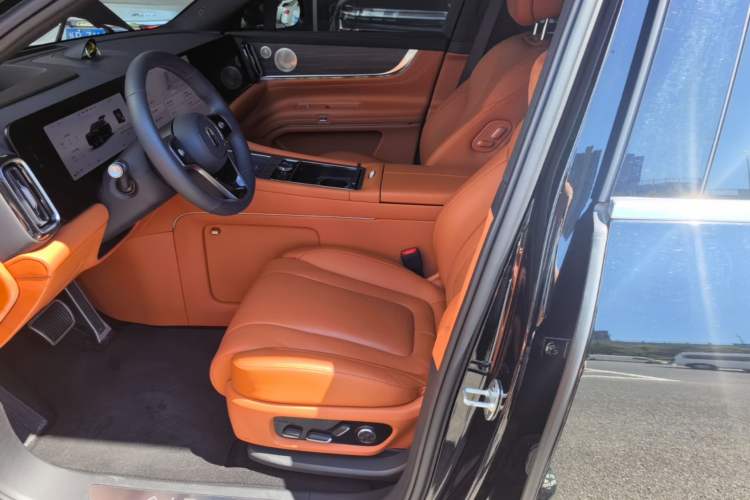 Used Hima AITO M9 2025 Extended-Range Max Version 52 kWh 5-Seater Edition Left Front Seat