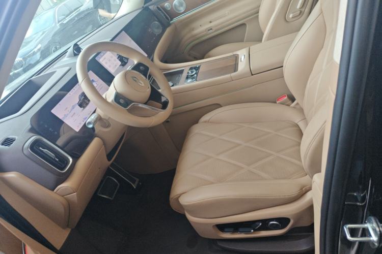 Used Hima AITO M9 2025 Extended-Range Ultra Version 52 kWh 5-Seater Edition Left Front Seat