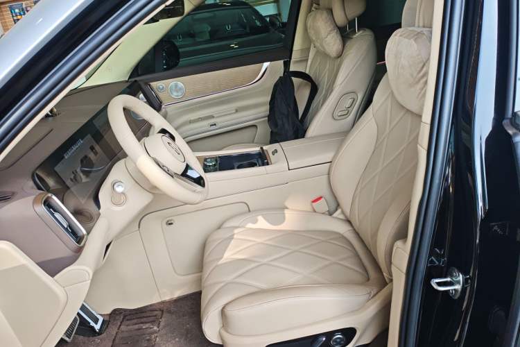 Used Hima AITO M9 2025 Model Pure Electric Ultra Edition 100kWh 6-seater (896-line LiDAR) Left Front Seat