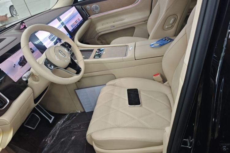 Used Hima AITO M9 2025 Extended-Range Ultra Version 52 kWh 5-Seater Edition Left Front Seat