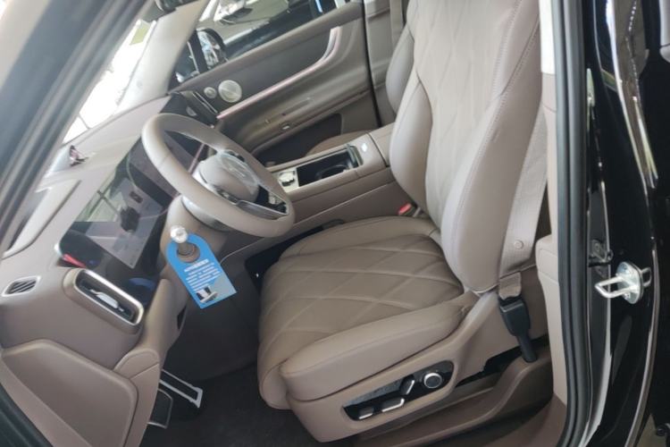 Used Hima AITO M9 2025 Model Range-Extended Max Edition 52kWh 5-seater (896-line LiDAR) Left Front Seat