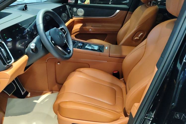 Used Hima AITO M9 2025 Extended-Range Ultra Version 52 kWh 6-Seater Left Front Seat