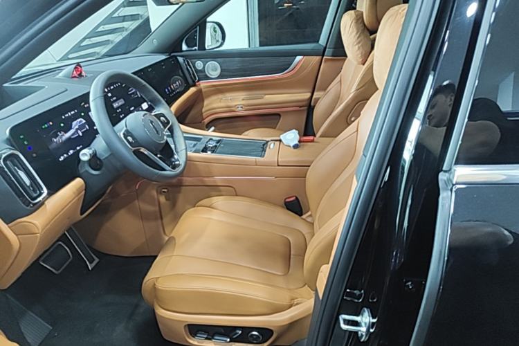 Used Hima AITO M9 2025 Extended-Range Ultra Version 52 kWh 6-Seater Left Front Seat