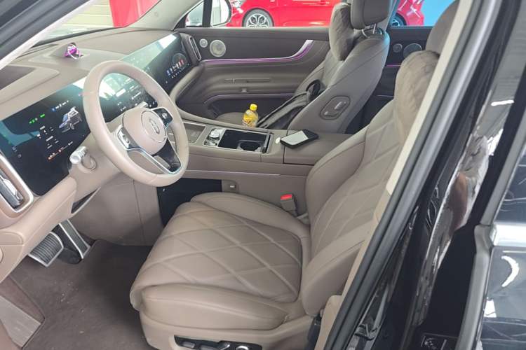 Used Hima AITO M9 2025 Extended-Range Ultra Version 52 kWh 5-Seater Edition Left Front Seat