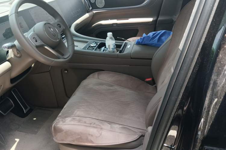 Used Hima AITO M9 2025 Extended-Range Ultra Version 52 kWh 5-Seater Edition Left Front Seat