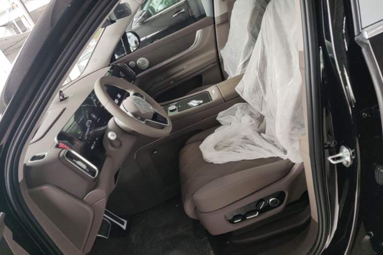 Used Hima AITO M9 2025 Model Range-Extended Ultra Edition 52kWh 6-seater (896-line LiDAR) Left Front Seat
