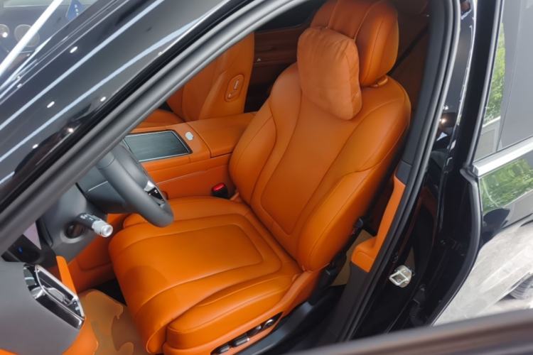 Used Hima AITO M9 2025 Extended-Range Ultra Version 52 kWh 5-Seater Edition Left Front Seat