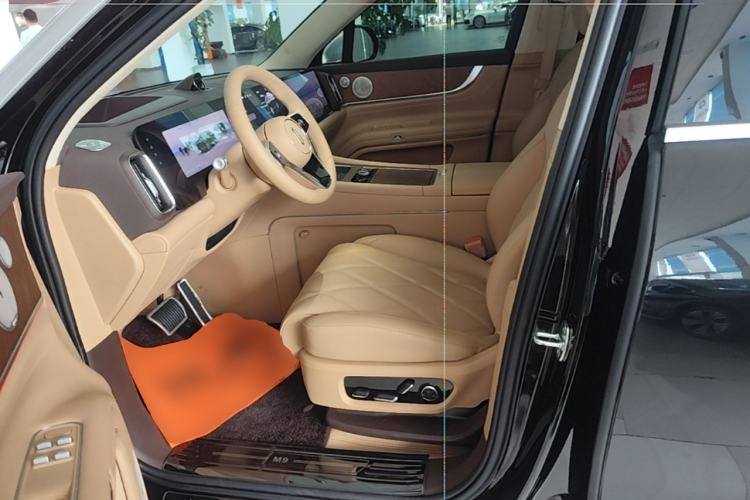 Used Hima AITO M9 2025 Extended-Range Ultra Version 52 kWh 6-Seater Left Front Seat