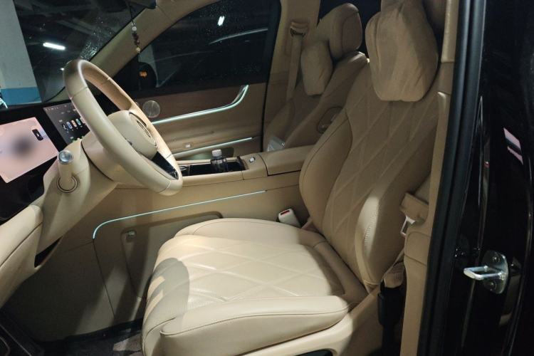 Used Hima AITO M9 2025 Extended-Range Ultra Version 52 kWh 6-Seater Left Front Seat