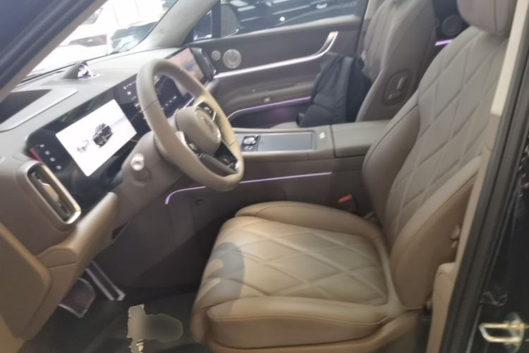 Used Hima AITO M9 2025 Pure Electric Ultra Version 100 kWh 6-Seater Model Left Front Seat