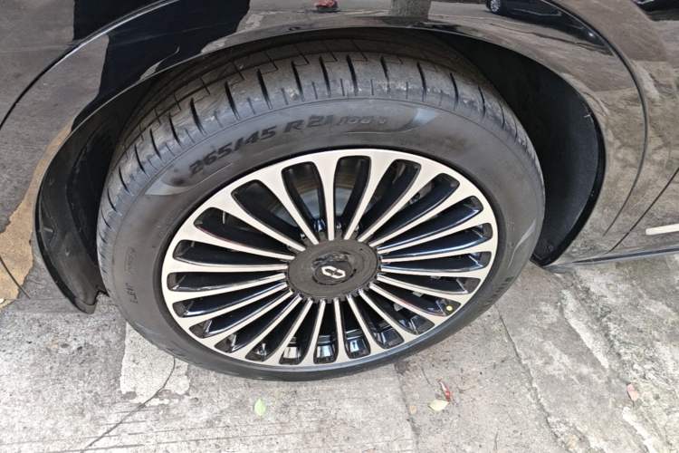 Used Hima AITO M9 2025 Extended-Range Ultra Version 52 kWh 6-Seater Left Front Wheel Hub