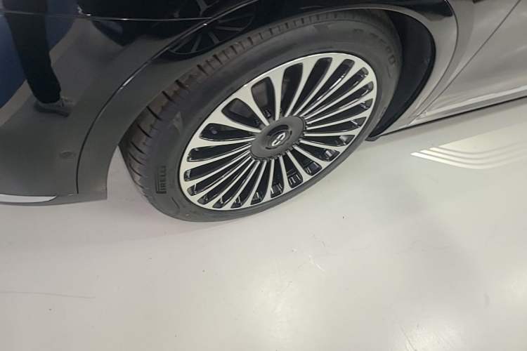 Used Hima AITO M9 2025 Extended-Range Ultra Version 52 kWh 6-Seater Left Front Wheel Hub