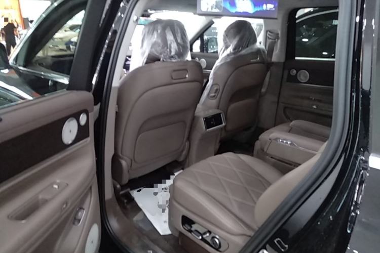 Used Hima AITO M9 2025 Extended-Range Ultra Version 52 kWh 6-Seater Left Rear Seat