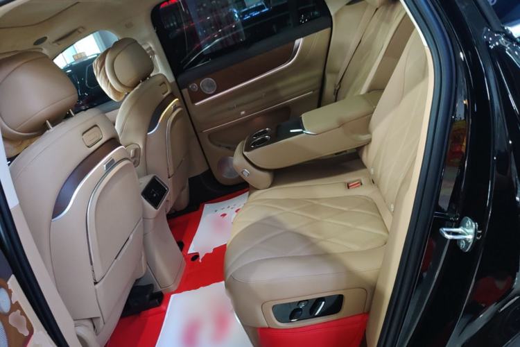 Used Hima AITO M9 2025 Extended-Range Ultra Version 52 kWh 5-Seater Edition Left Rear Seat