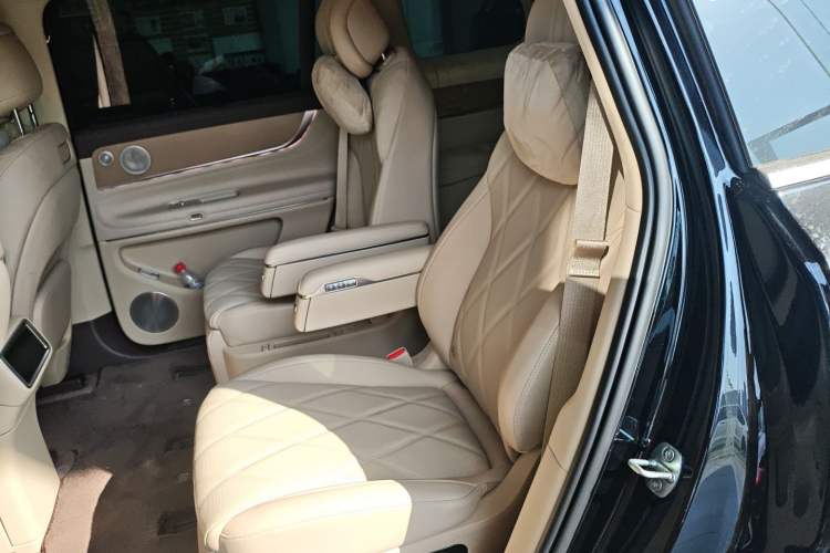 Used Hima AITO M9 2025 Model Pure Electric Ultra Edition 100kWh 6-seater (896-line LiDAR) Left Rear Seat