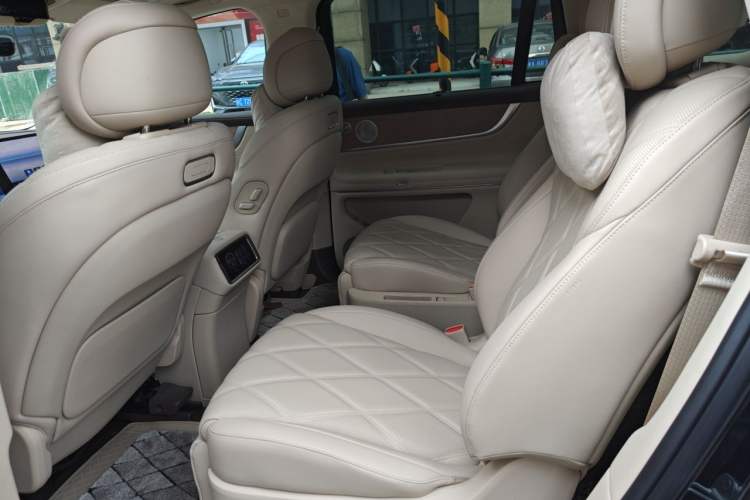 Used Hima AITO M9 2025 All-Electric Max Version 100 kWh 6-Seater Left Rear Seat