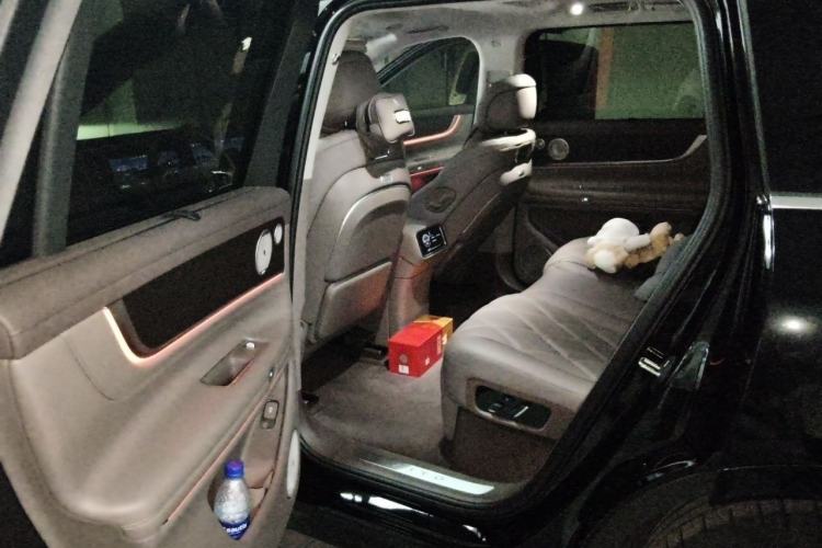 Used Hima AITO M9 2025 Extended-Range Max Version 52 kWh 5-Seater Edition Left Rear Seat
