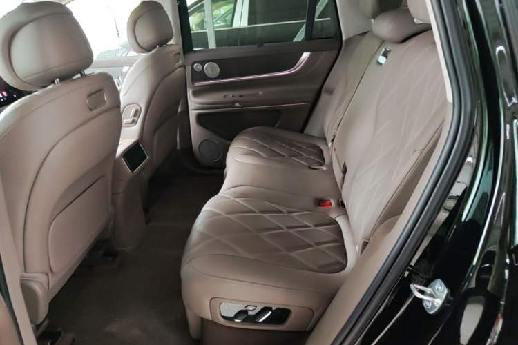 Used Hima AITO M9 2025 Extended-Range Ultra Version 52 kWh 5-Seater Edition Left Rear Seat