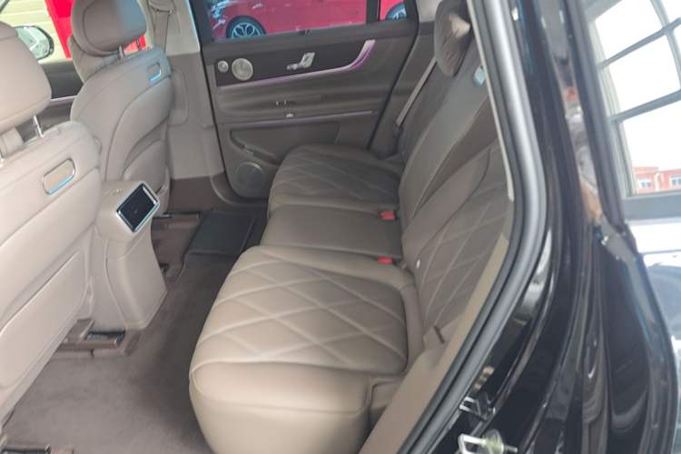Used Hima AITO M9 2025 Extended-Range Ultra Version 52 kWh 5-Seater Edition Left Rear Seat