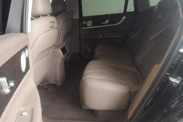 Used Hima AITO M9 2025 Extended-Range Ultra Version 52 kWh 5-Seater Edition Left Rear Seat