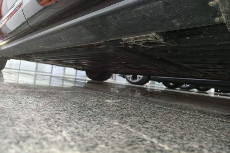 Used Hima AITO M9 2025 Extended-Range Ultra Version 52 kWh 5-Seater Edition Left Side Sill