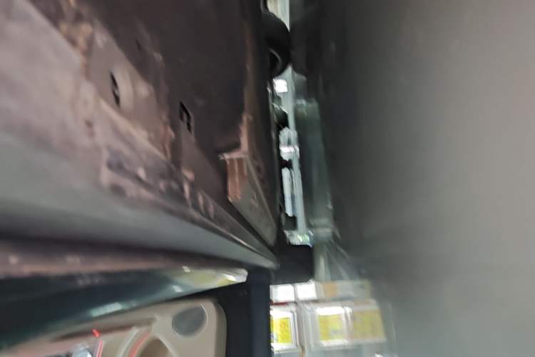 Used Hima AITO M9 2025 Extended-Range Ultra Version 52 kWh 6-Seater Left Side Sill