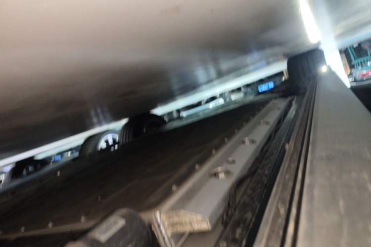 Used Hima AITO M9 2025 Extended-Range Ultra Version 52 kWh 6-Seater Left Side Sill