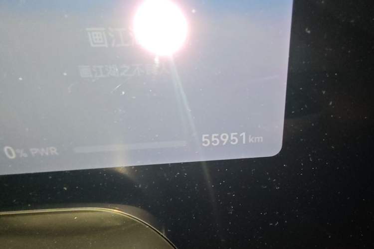 Used Hima AITO M9 2025 Extended-Range Ultra Version 52 kWh 6-Seater Odometer Close Up