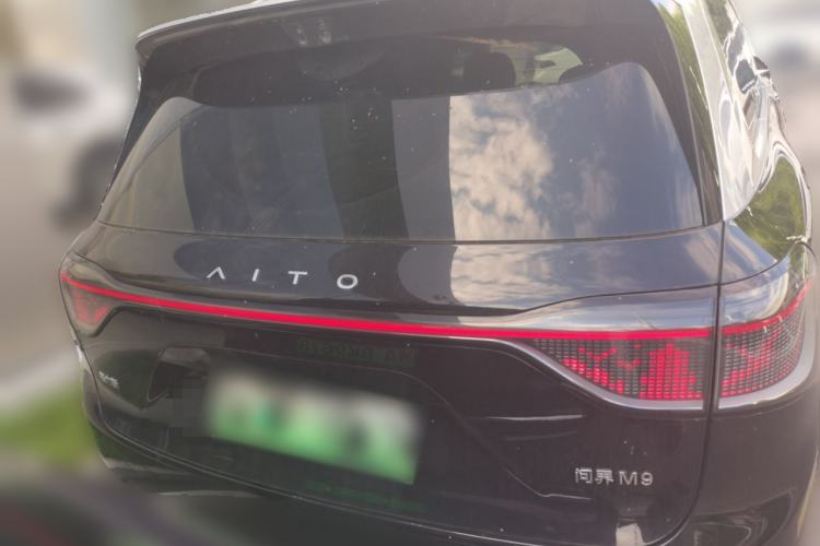 Used Hima AITO M9 2025 Extended-Range Ultra Version 52 kWh 6-Seater Rear