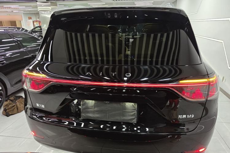 Used Hima AITO M9 2025 Extended-Range Ultra Version 52 kWh 6-Seater Rear
