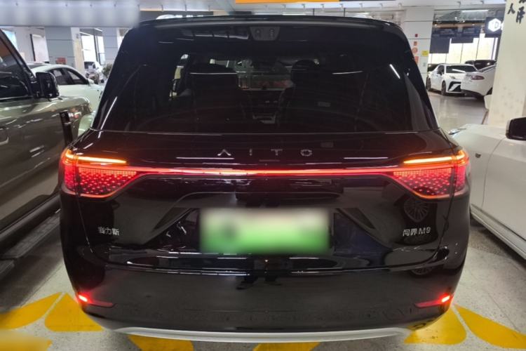 Used Hima AITO M9 2025 Extended-Range Ultra Version 52 kWh 6-Seater Rear