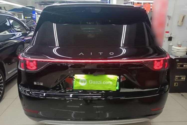 Used Hima AITO M9 2025 Extended-Range Ultra Version 52 kWh 6-Seater Rear