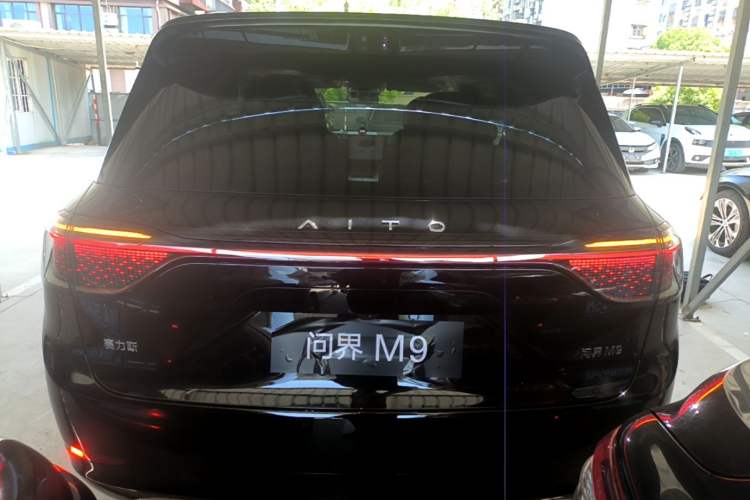Used Hima AITO M9 2025 Model Range-Extended Max Edition 52kWh 6-seater (896-line LiDAR) Rear